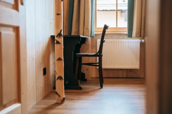 Schutzhaus_Thonet